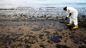 US energy secretary directs oil company to restore operations off California