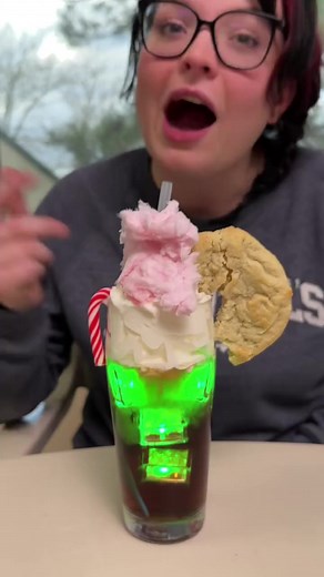 The tastiest slush of the year! #icee #slushy #slushymaker #chocolatesoda #chocolatemint #delicious #recipe | Vat19.com