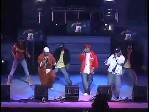 HECTOR "EL FATHER" - GOLD STAR LA FAMILIA (LIVE)