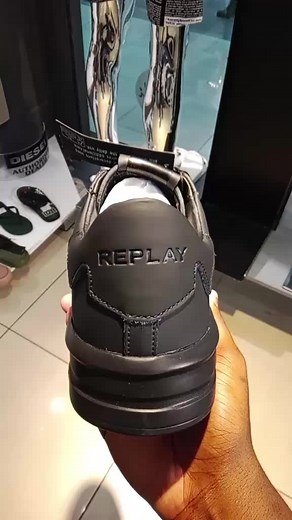 Stylish REPLAY Sneakers: Modern Design Showcase