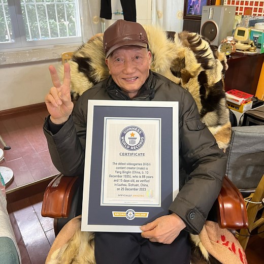 30K views · 885 reactions | Age is just a number for this 88-year-old gaming sensation!  Meet the oldest gaming streamer (male) ️ | Guinness World Records | Facebook