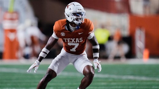 Broncos surprisingly take cornerback Barron with their first-round draft pick