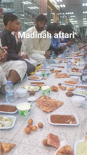 Madinah main aftari 😍