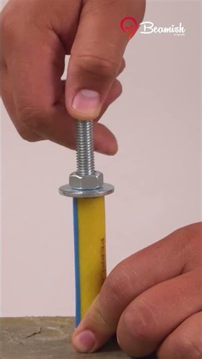 Fastest way to stop a leaking pipe 💧🔧 #diy #leaking #pipe fix