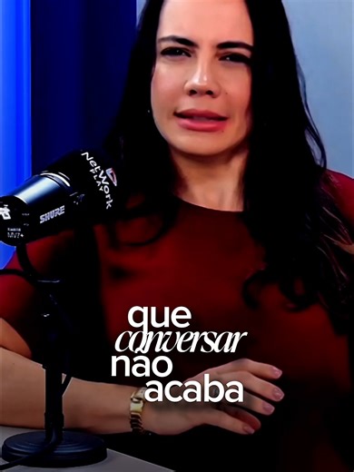 Falar sobre sexualidade não incentiva, protege. 🧠✨ No novo episódio do Ativamente, a conversa gira em torno de um medo muito comum: 👉 “Se eu falar sobre sexo, vou estimular uma vida sexual precoce?” A resposta passa por educação, consciência e, principalmente, pelo olhar dos pais para as próprias crenças. Fugir do assunto não impede a curiosidade. O silêncio, muitas vezes, só aumenta a desinformação. Neste episódio, você vai refletir sobre: • por que evitar o diálogo não é proteção • como cren