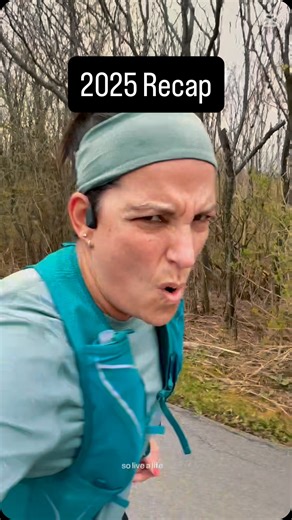 2025 wasn’t about getting faster or smaller for me. It was about showing up even when it felt messy. I ran slow. I doubted myself. I kept going. And that’s the part I’m proud of. 2026… we keep going ✨ Drop a 💪 if you’re ready to start or continue in 2026 ! | Mel CurvyRunner