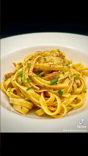 Midnight Pasta: Garlic, Chili & Anchovy Magic 🍝🔥