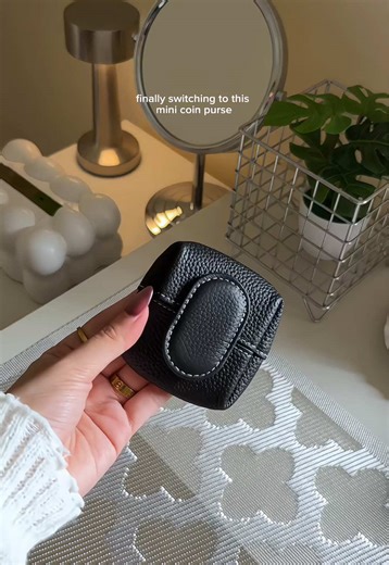 This coin purse just makes life easier 😍 #coinpurse #royalbaggercoinpurse #wallet