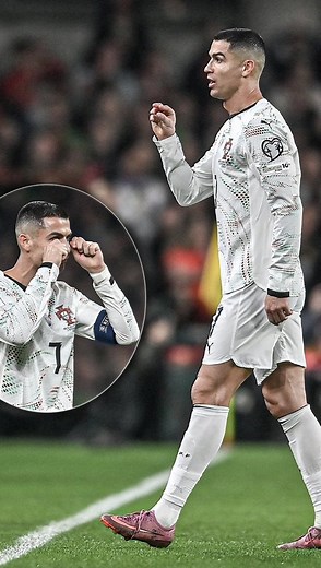Red Card! Ronaldo sent off as he swings an elbow into the back of O’Shea #Instagram #cristianoronaldo #footballreels #lamineyamal #messi #footballfans #alnassr #portugal | Sports Cubicle