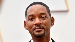 Will Smith verpasste Chris Rock bei den Oscars eine Ohrfeige – welche Konsequenzen zieht dieser Ausraster nach sich? | Promiflash