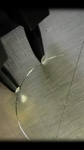 Training on brass plate: divider,symétrie and cuts #diamondsetter