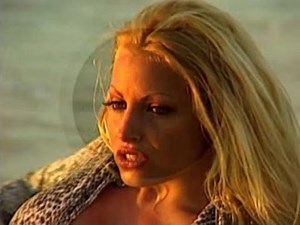 Trish Stratus' 2001 Titantron Entrance Video feat. "Whiplash" Theme [HD]