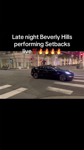 Beverly Hills performing Setbacks live 💯🔥🔥🔥🔥