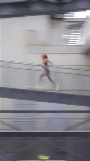 Full Jaune Fluo color-way for the VEJA Condor 2.