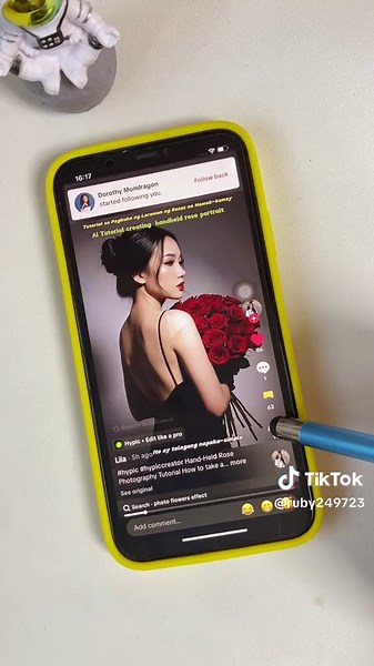 #hypic #hypiccreator Tutorial sa Pagkuha ng Larawan ng Rosas na Hawak-kamay Paano gumawa ng litrato ng isang taong may hawak na rosas gamit ang AI. Tutorial Creating Portrait Holding Rose How to do Portrait Holding Rose TTutorial Membuat Potret Seseorang yang Memegang Mawar Ai gemini Holding Rose Portrait tutorial gemini ai Holding Rose Portrait Simply upload a photo to create this stunning Portrait Holding Rose . Tap the CapCut button in the bottom left corner and follow the tutorial instructio