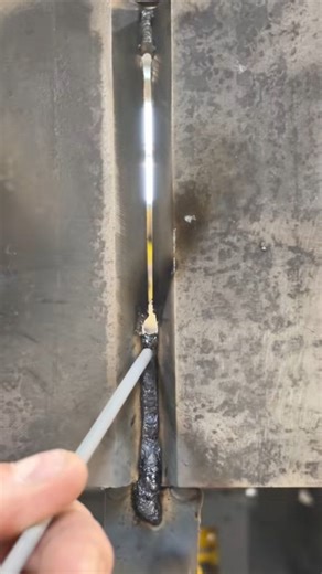 Come check this out. 3/4” thick open root in the 3G (vertical up). 6010 root whip and pause, weave fill and stringer cap. From start to finish. #weldingschool #welding #stickwelding #tradesman #weldernation | Sewing With Fire Welding