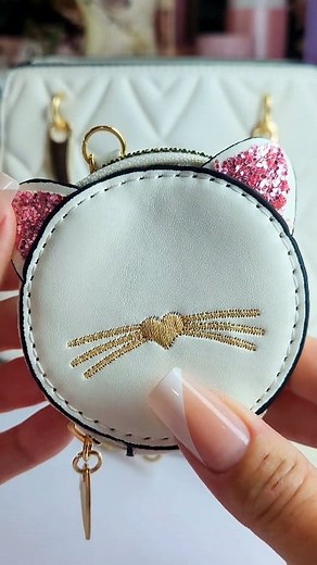 65K views · 1.2K reactions | 殺 #beauty #cute #purses #cutepurses #accessories #beautyaccessories #fashionaccessories #purseswag #purselover #purse #kawaii #kawaiistyle #kawaiicute #kawaiiaesthetic #aesthetic #coolstuff #funfinds #asmr #asmrvideo #asmrsounds #oddlysatisfying #purseunboxing #whatsinmybag #tipsandtricks | Jenny Millenni | Facebook