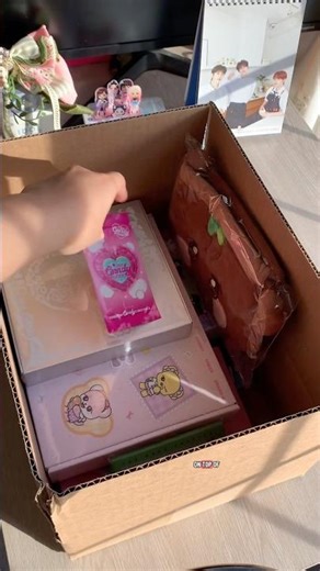 Our kpop mystery boxes are starting to selling out!!!🎁🛒🏃‍♀️#kpopshop #mysterybox