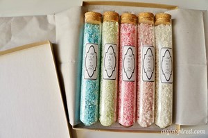 How to Make Homemade Bath Salts