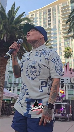 Amanda Perez Performs "Angel" In DTLA