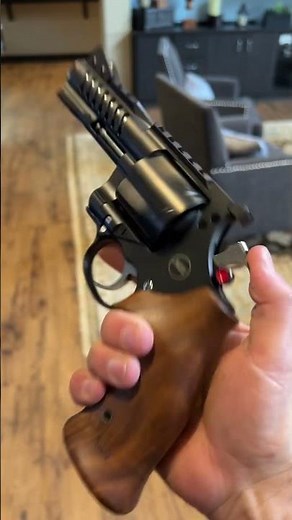 Nighthawk Revolver