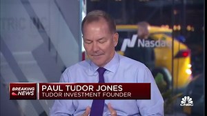 Paul Tudor Jones explains how investors should trade against inflation