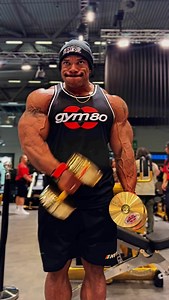 Taking the 24 Karat Gold DB’s for a run. Anyone ever train with pure Gold before? @gym80international | Sergio Oliva Jr