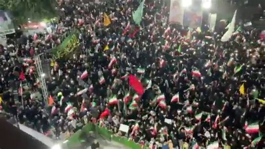 🚨🇮🇷 Meanwhile in IranThis is insane.Thousands of Iranians congregate for a party at one of the Power Plant’s Trump has been threatening to blow up later tonight as part of attacks on key energy infrastructure.