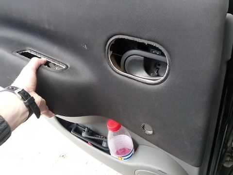 РЕНО СЦЕНИК 2 СНЯТИЕ ОБШИВКИ ЗАДНИХ ДВЕРЕЙ