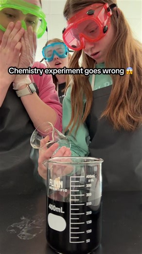 Chemistry Experiment Goes Wrong: A Hilarious Iodine Clock Mishap