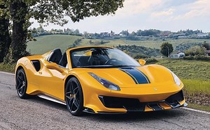 法拉利488 Pista Spider道路试驾测评（中字）