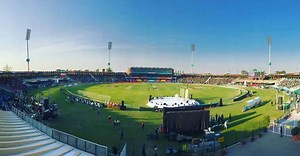 Star-studded PSL closing ceremony entertains cricket fans ahead of nail-biting Quetta-Peshawar final