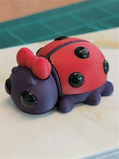 Using UV resin to make these little black spots pop on my 3D printed ladybug. . #laserengraving #3dprinting #resin #custom