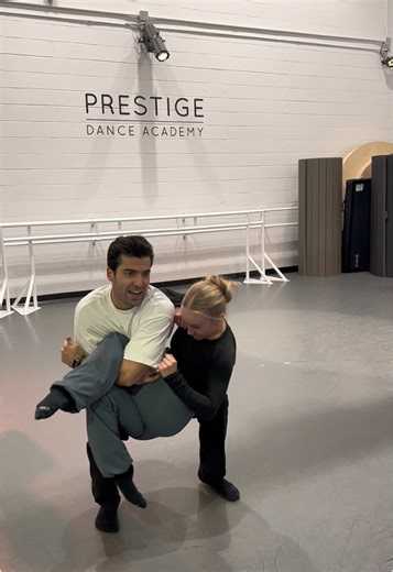 New Lift Dance Tutorial with @Jan Ravnik