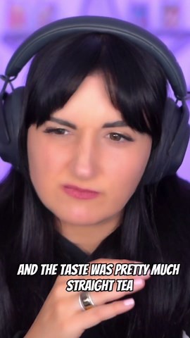 I tried viral colorful Oreo flavors not in America 🍫🍑🫐🍵