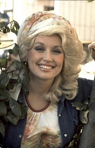 Details of Dolly Parton's Husband Carl Dean's Funeral Emerge - NewsBreak