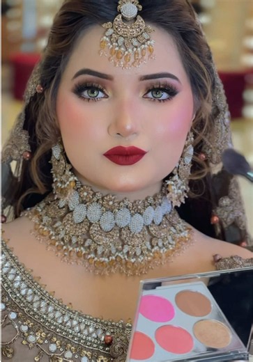 ✨ The Final Look — where beauty, elegance, and artistry come together. Every detail is thoughtfully curated at Kashee’s Kingdom—from flawless makeup and luxurious hairstyling to exquisite jewellery and stunning couture—creating a complete transformation that celebrates confidence, sophistication, and timeless glamour. Whether it’s your bridal day, Nikkah, engagement, reception, festive celebration, or an exclusive fashion shoot, our expert team ensures every element is perfectly styled to make y