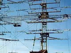 80m High full rotating HF Broadcast antenna clip 2