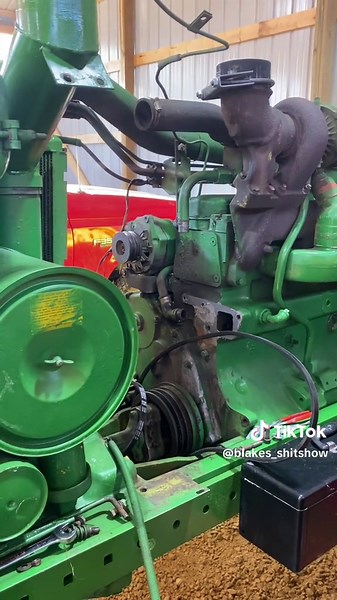 Rebuilding Water Pump on John Deere 4320
