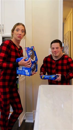 Kyle Landi on Instagram: "Two people. One diet. Zero discipline. @oreo is not an official@sponsor of this video 😂 #greenrangerkyle #downsyndrome #bodybuilding #fyp #Oreo what’s your go to cheat meal?"