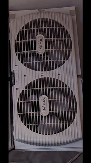 My Holmes window fan R.l.P 2017 2025 😭😭😭