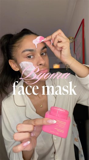 Trying the ‪@byomaofficial‬ facemask 💗#skincare #facemask #shorts #facemask