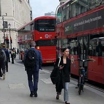 :Walking Through the Heart of London's Financial District 🏛️🇬🇧