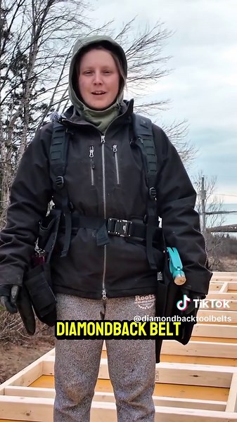 @diamondback.toolbelts are amazing… but sometimes you need a little #lifehack 👀 The DBX holster felt reversed to me — easy fix though: swap with a lefty or order the opposite. Problem solved 🔥 (@kelseyspencer_) #DiamondbackToolbelts #toolsetup #constructiontiktok #tradeslife #lifehack #buildertok #worksmarter #toolgear #workflow #art #fyp #coztamizing