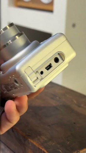 Canon PowerShot A520 4.0MP Silver Digital Camera with 4x Zoom, Vintage Compact Point & Shoot