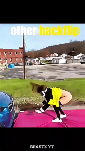 Normal flip VS King of backflips💀