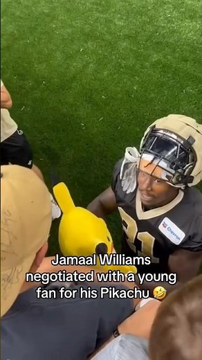 Jamaal Williams had to trade for this Pikachu 🤣 (via samgblanch/TT)