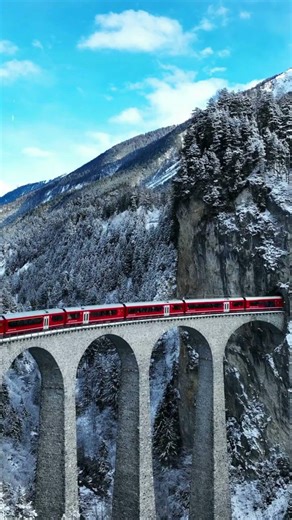 Wiadukt Landwasser w Szwajcarii #landwasser #bernina