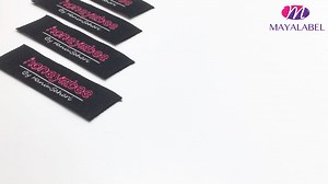 Lengkapkan produk anda dengan sekeping label yang sangat berkuasa untuk mengikat hati pelanggan anda. . Pengikat hati tu wajibla yang boleh menaikkan imej jenama anda... jangan tangkap muat...kalau boley dapatkan consultation dari kami yang dah bantu lebih 12,000 jenama Tempatan, Singapura , Brunei dan Indonesia sejak 2012. . Eh label kat Indonesia bukan murah ker?? Yes murah tapi yang bernilai tinggi tu hikmat nasihat.....kalau buat label tapi tak dapat ikat hati pelanggan pon sia sia kan walau