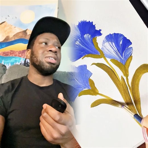 Watching subbed vs dubbed anime#fyp #anime #comedy #howieazy #viral